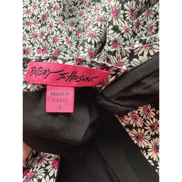 💖 BETSEY JOHNSON‎ PINK/BLACK DAISY CORSET DRESS — SIZE 4 💖 EYELET RUFFLE SKIRT - Picture 2 of 11
